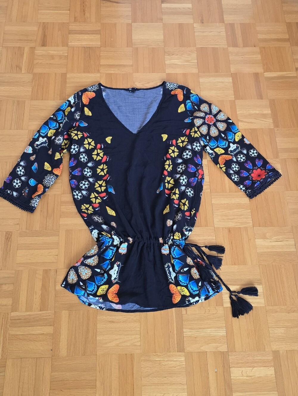 Desigual Black Mutlicolor Mutli Patterned 3/4 Sleeve Vneck Adjustable Tie Waist